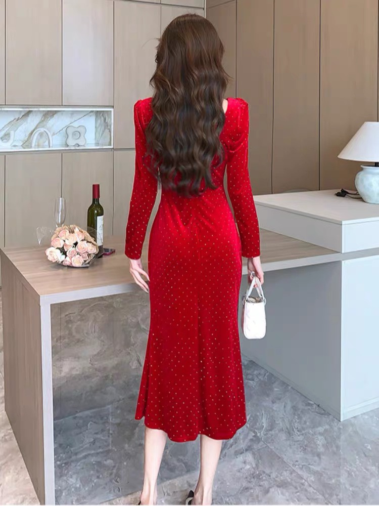 ĐẦM BODY NHUNG ĐÁ PHỐI NHÚN EO ĐUÔI CÁ D203